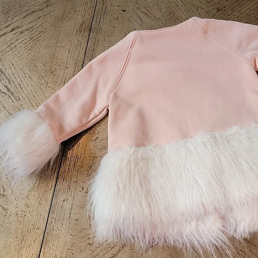 24 month blush pink with white fur jacket💞🤍